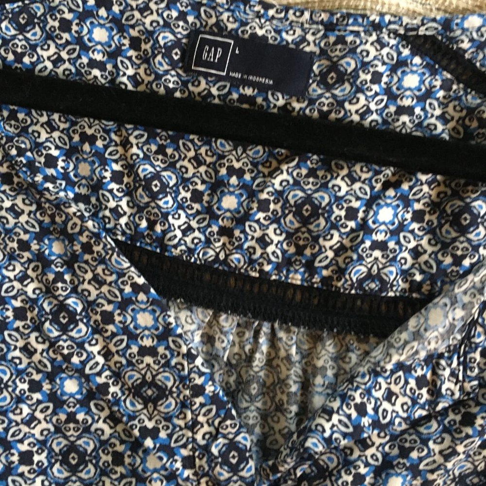 GAP Printed Long Sleeve Romper - Picture 7 of 7